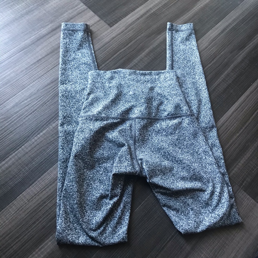 Lululemon High Waist size 2 full length pant